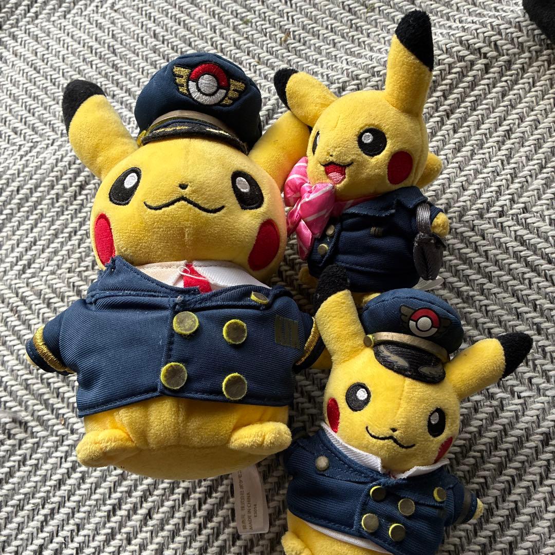 ポケモンセンター　ピカチュウぬいぐるみセット