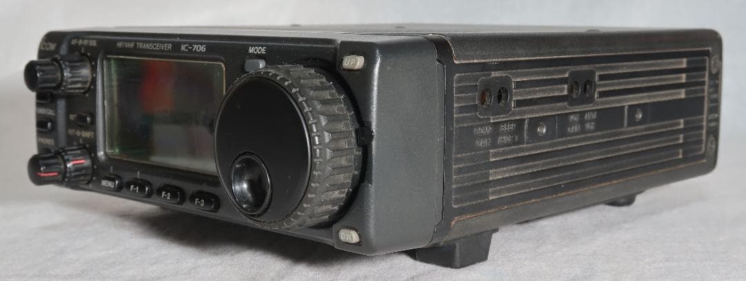 ICOM IC-706 HF/50MHz/144MHz オールモードハイパワー機