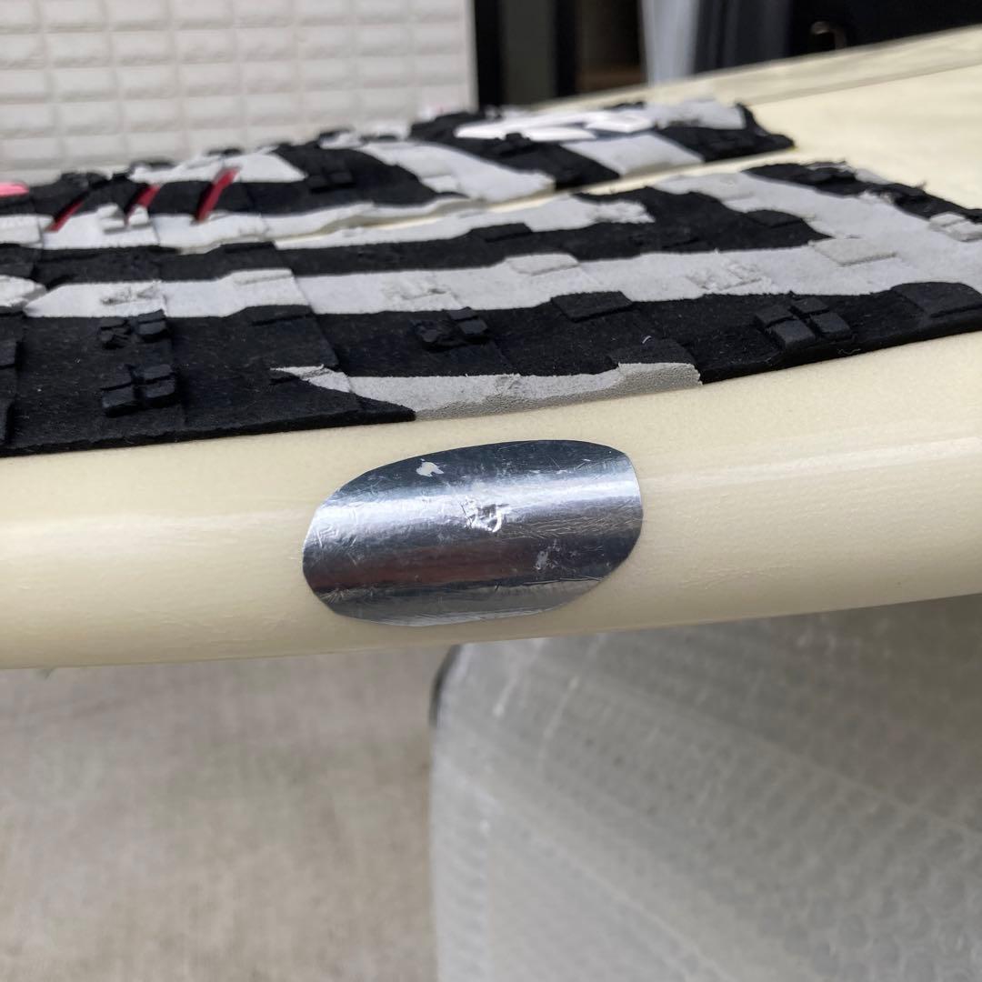 サーフボード、ショート、ジャスティス、クランキー、フィン付き