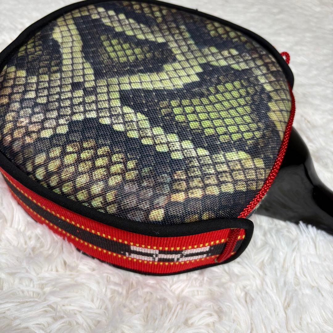 三線 沖縄 人工皮 民謡和楽器 付属品多数　ハードケース付き　蛇皮