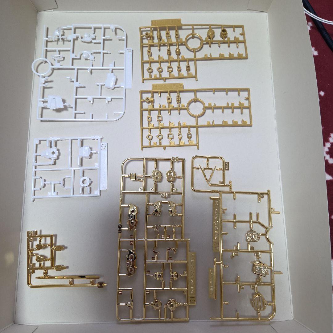 MG　ガンダムアストレイ　ゴールドフレーム　レッドフレーム　ジャンク品