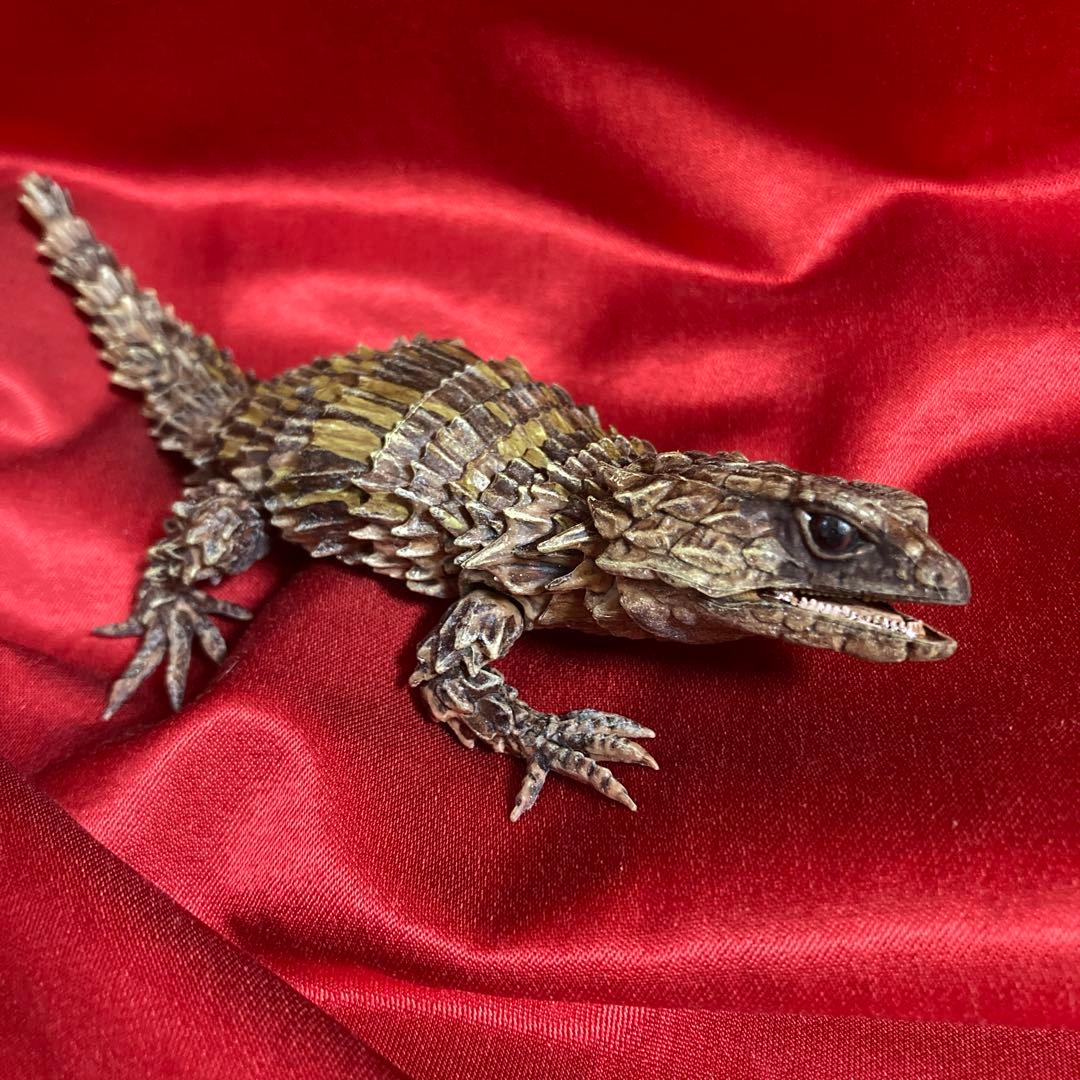 アルマジロトカゲ　リペイント品　だんごむし07 ガシャポンバンダイいきもの大図鑑
