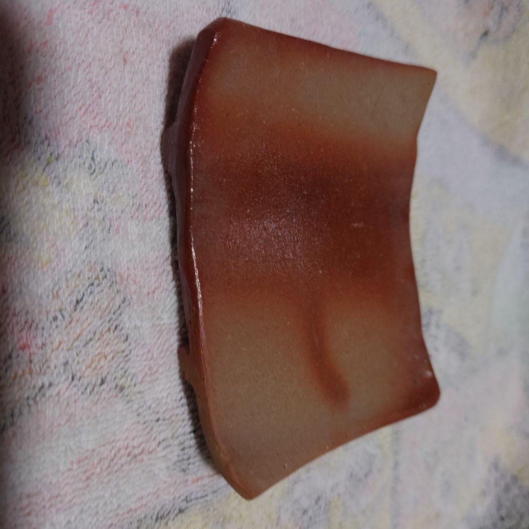 自作の備前焼き　トカゲと小さな台座