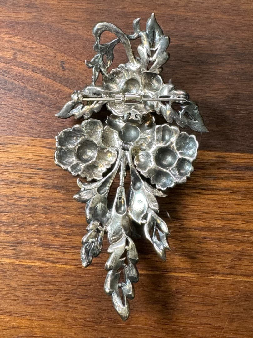 【アンティーク】銀製ブローチ イギリスチェスター 1949年製