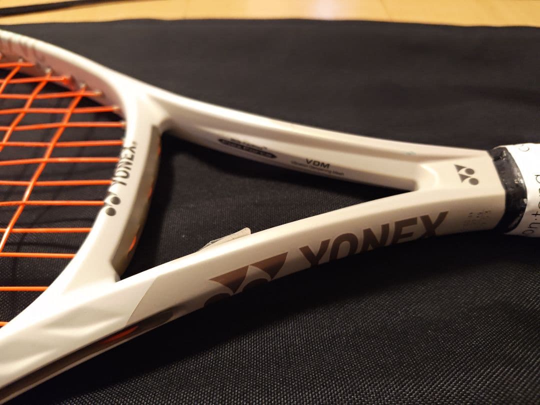 YONEX VCORE 100 G3 サンドベージュ