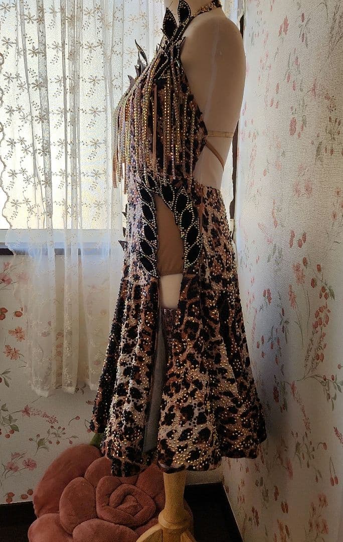 お値下げします！社交ダンス　ラテン　ＬからＬＬヒョウ柄 フレアダンスドレス