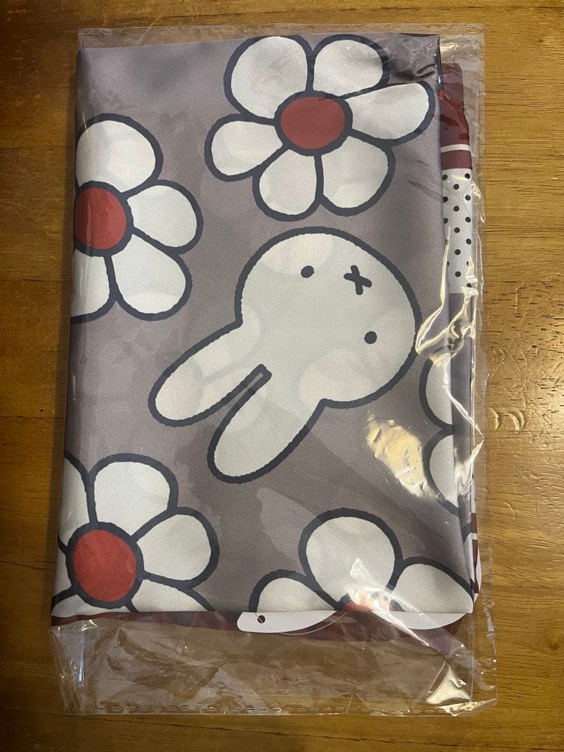 ミッフィースタイル　有楽町　スカーフ グレー