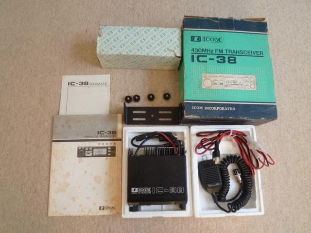 ＩＣＯＭ ＩＣ－３８ ４３０ＭＨｚ帯 トランシーバー