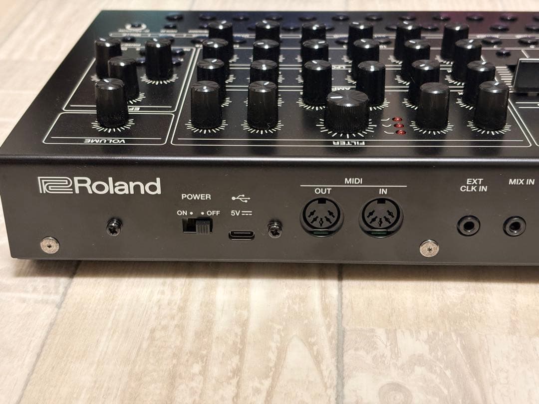 鍵盤楽器 Roland SH-4d