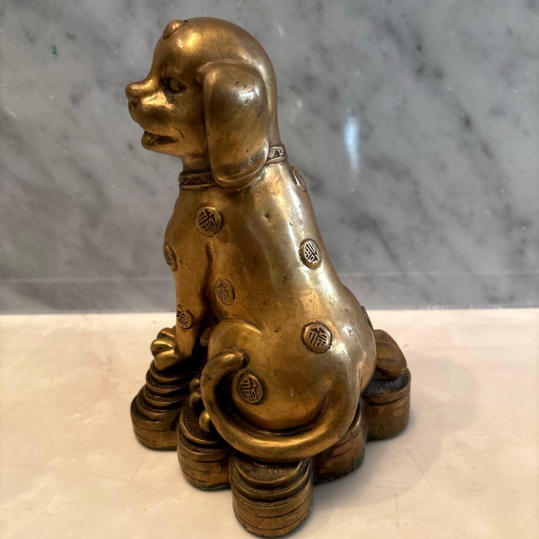 中国アンティーク　ゴールドに輝く可愛らしい犬の子宝祈願の真鍮製のオブジェ