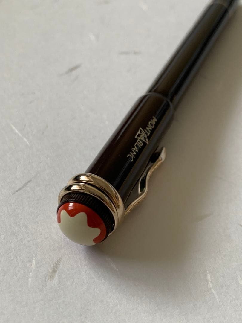 MONTBLANC ヘリテイジ ルージュ・エ・ノワール スネーク 万年筆