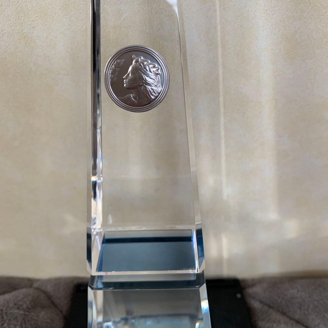 SUNLEOトロフィー、ガラスの置き物