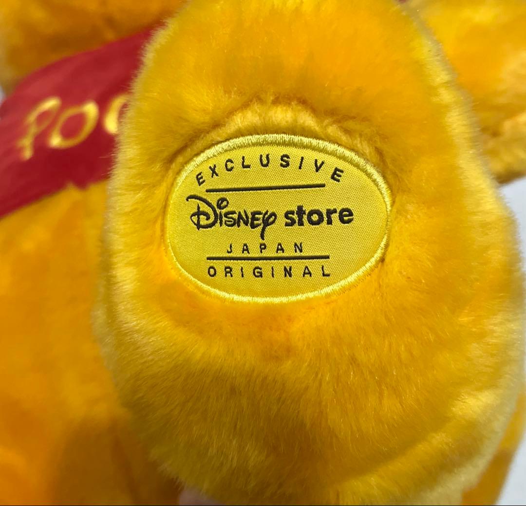 ディズニーストア　プーさん　巨大　ぬいぐるみ