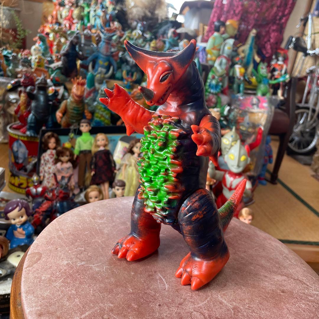 当時物　ブルマーク　ゴモラ スタンダードサイズ (1967年発売)