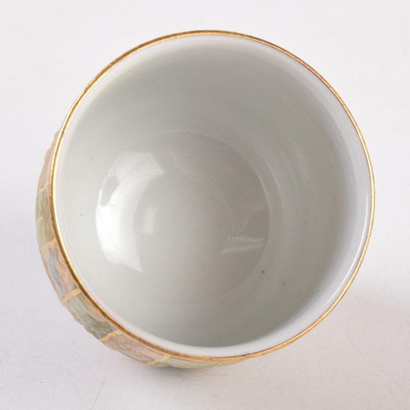 九谷焼　錦山窯　吉田幸央作　ぐい呑　酒杯　共箱　V　8392