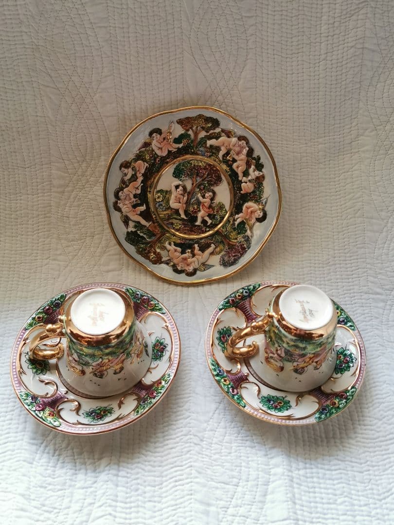 アンティーク カポディモンティ 手描手彩色 天使ティーカップ２客セット