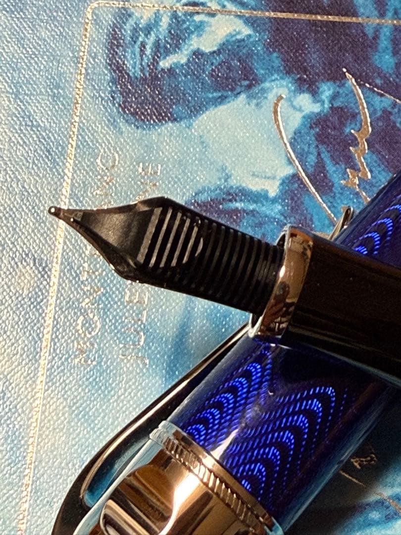 ほぼ未使用　万年筆　モンブラン　作家シリーズ2003 ジュール・ヴェルヌ　M