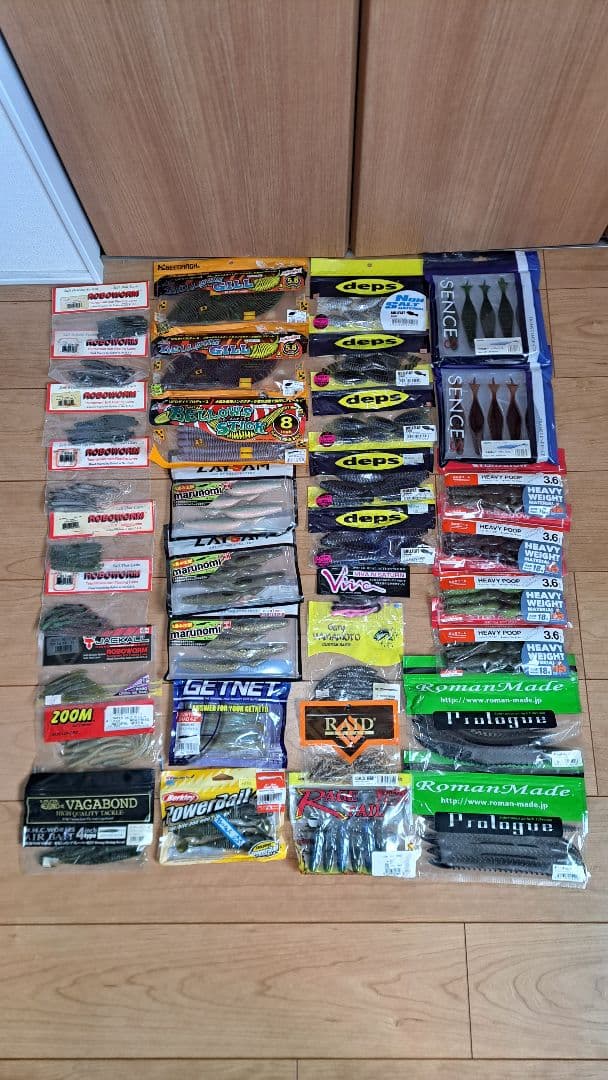 未使用品ワーム55袋　ブルフラット　バクラトスイマー　他