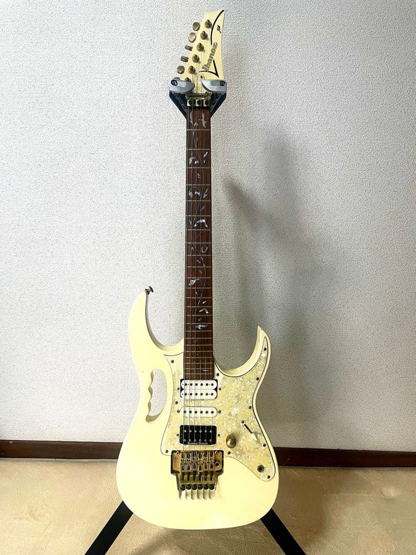 ク*ク様 ジャンク品　 アイボリーエレキギター ハムバッカー+シングルコイル