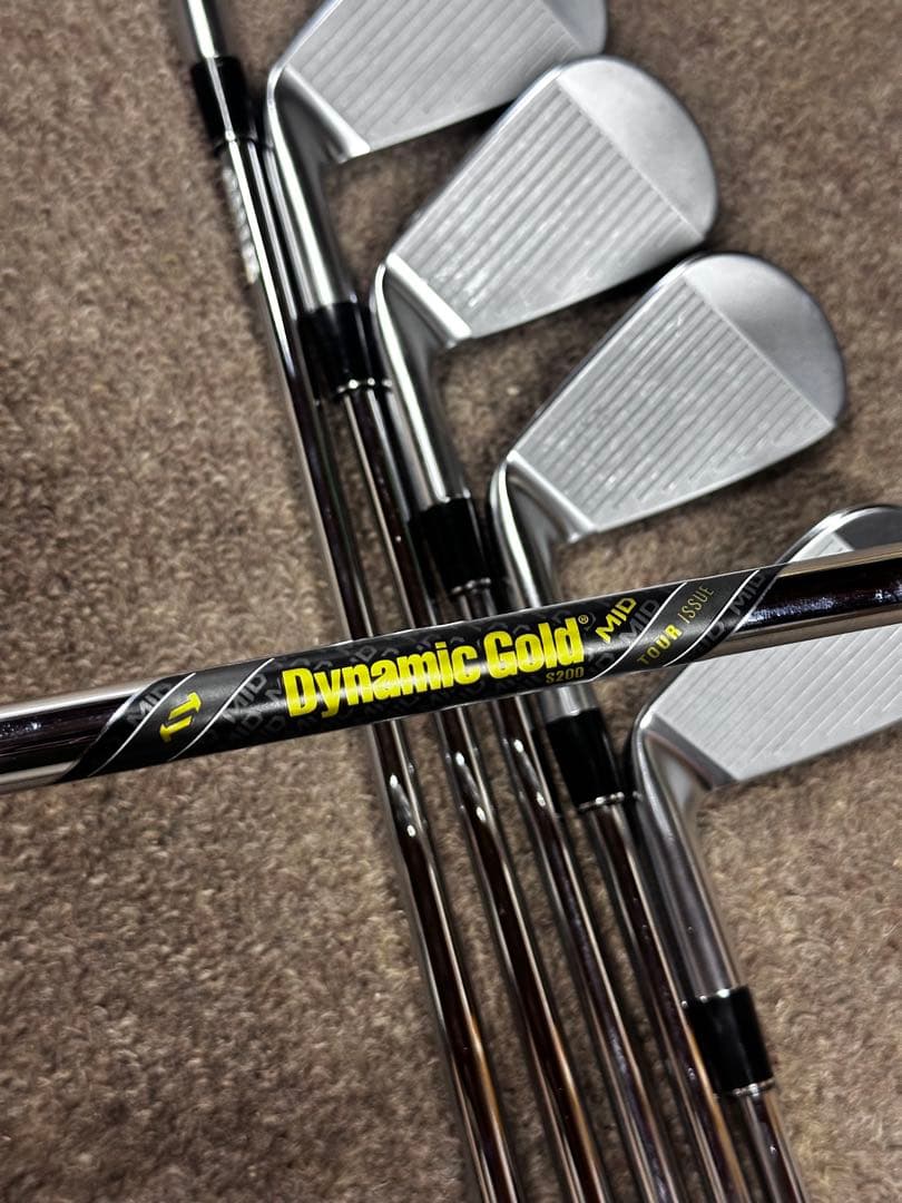 a*読様 スリクソン ZXi5 アイアン6本Dynamic gold 最終価格