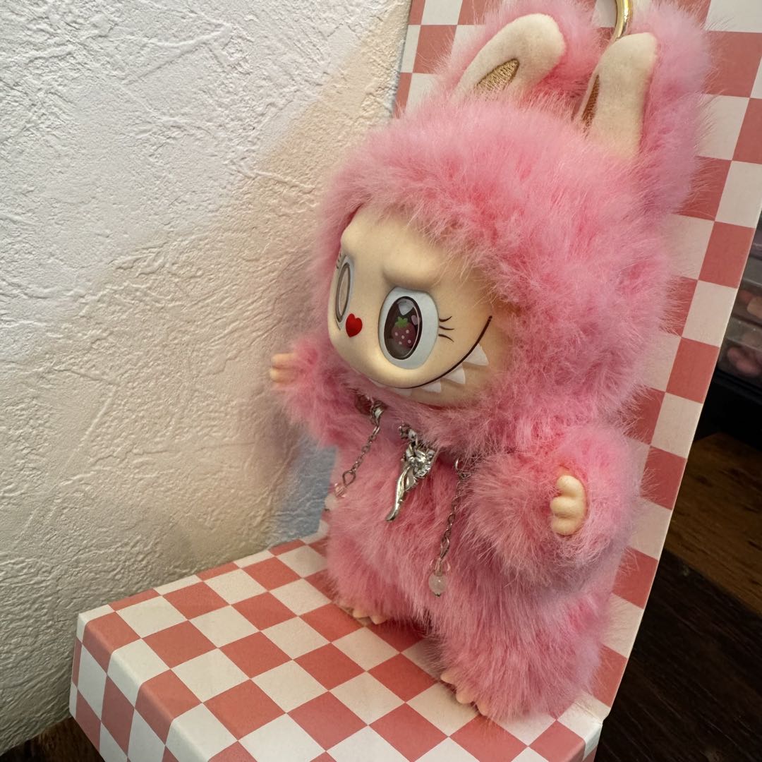 【海外限定】ZIMOMO LABUBU strawberry neonpink