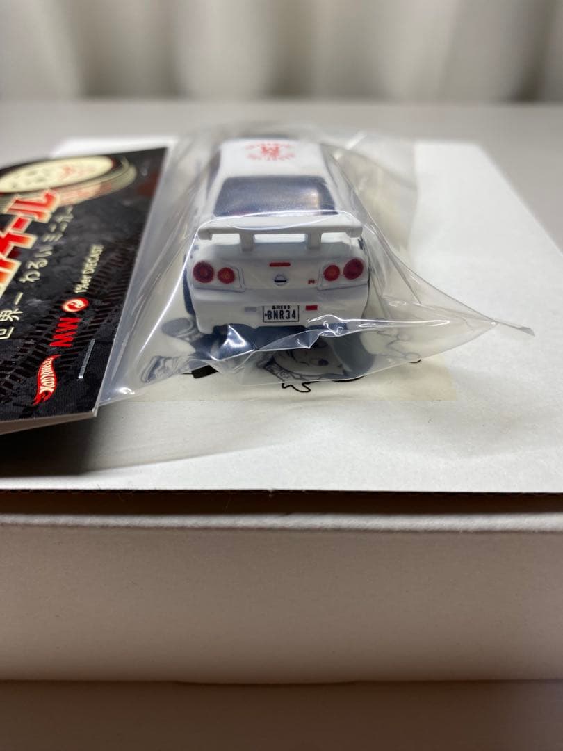 Mad Wheels ニッサン スカイラインGT-R（BNR34）