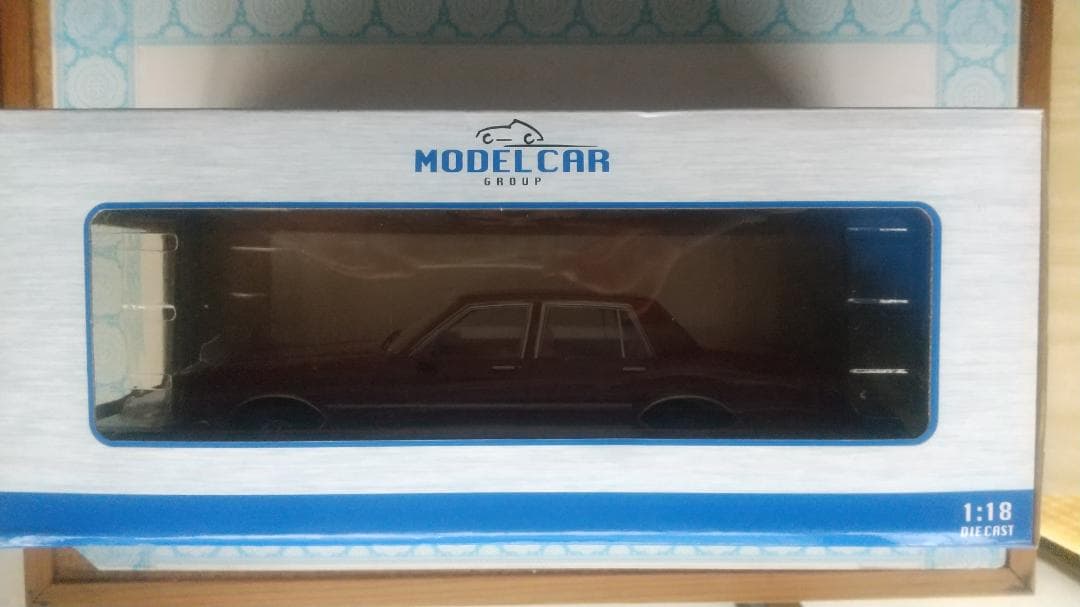 MCG 1/18 シボレー カプリス レッドメタリック ダークレッド