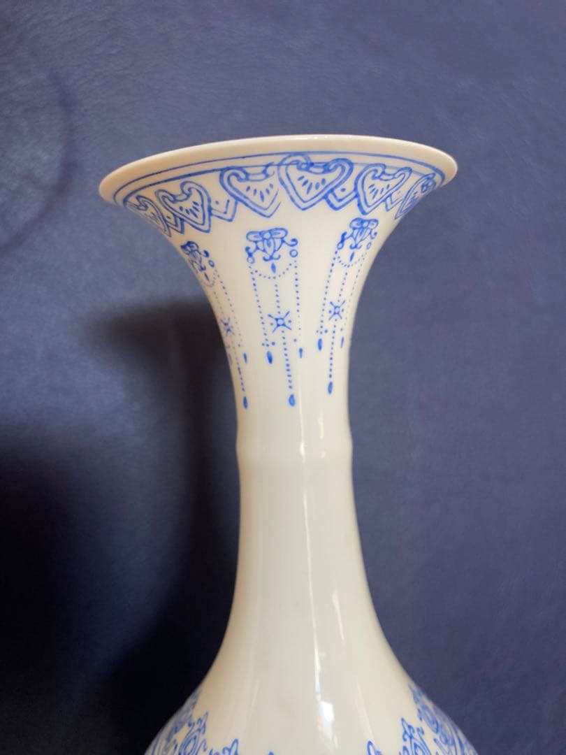 レトロ　中国景徳鎮　山水　壺　磁器　工芸品　美術品　インテリア　置物