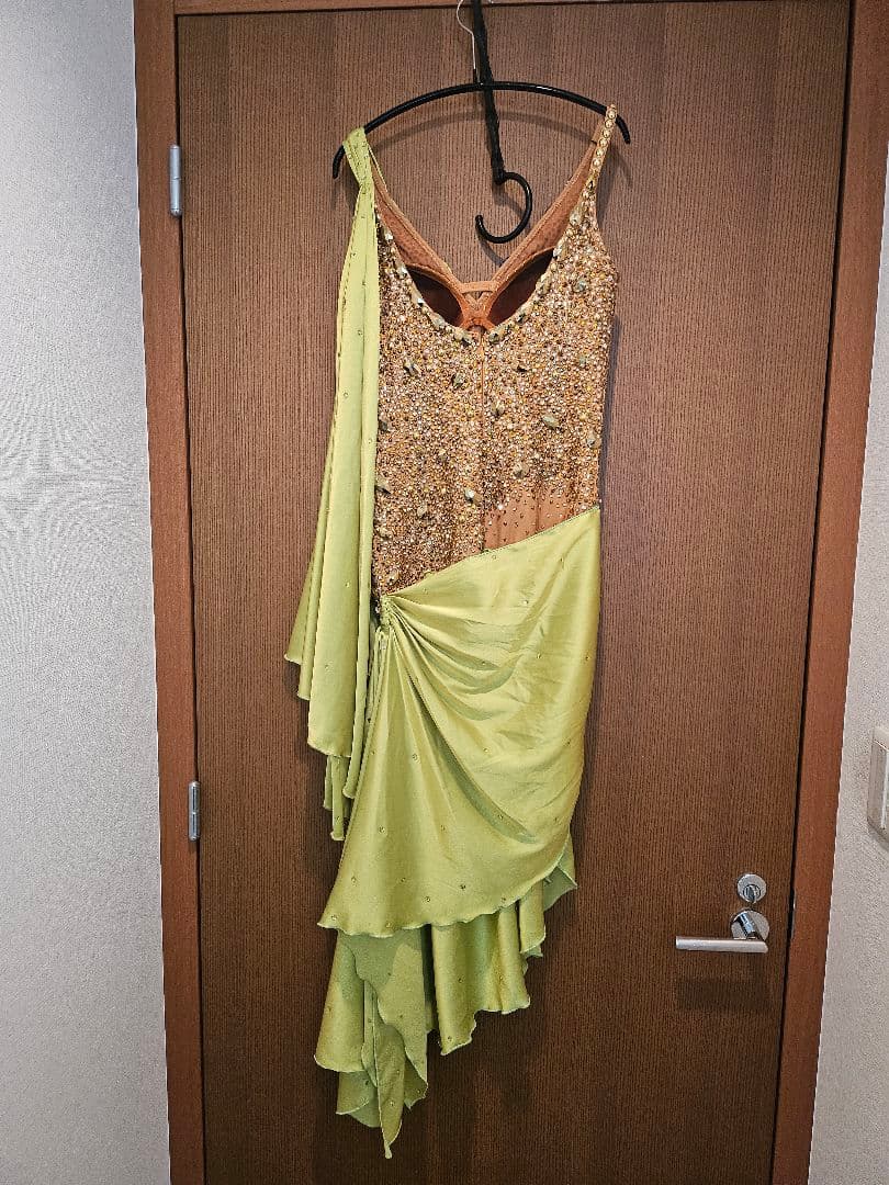 【新品未使用2025年10月購入】社交ダンス ラテンルンバ用ドレス（MLサイズ）