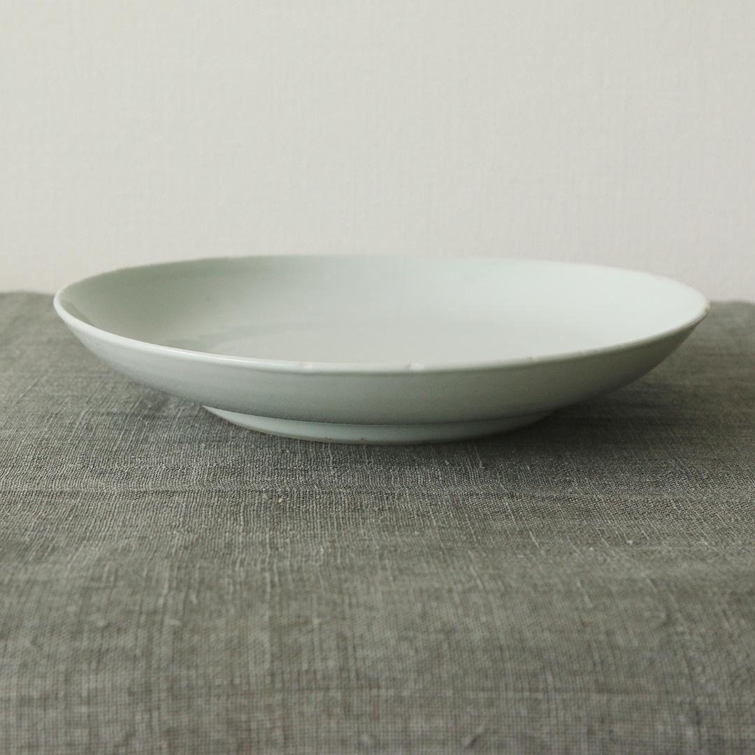 中国　大明成化年製銘　白南京　染付皿　古伊万里