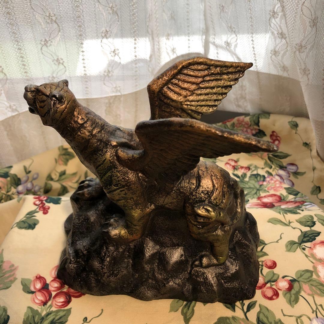 タイガーマスク 虎の穴像貯金箱