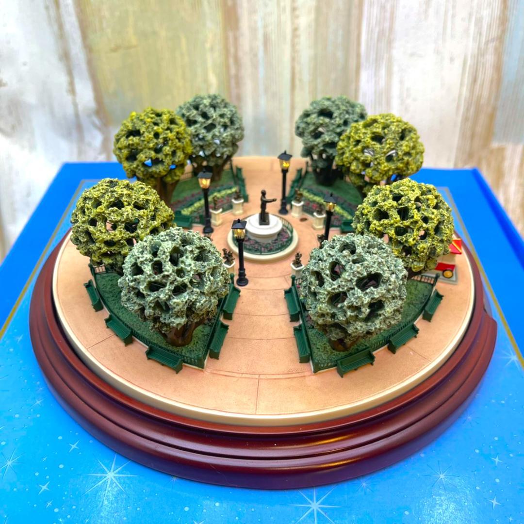 USA限定★セントラルプラザ ウォルトディズニー フィギュア オルショウスキー