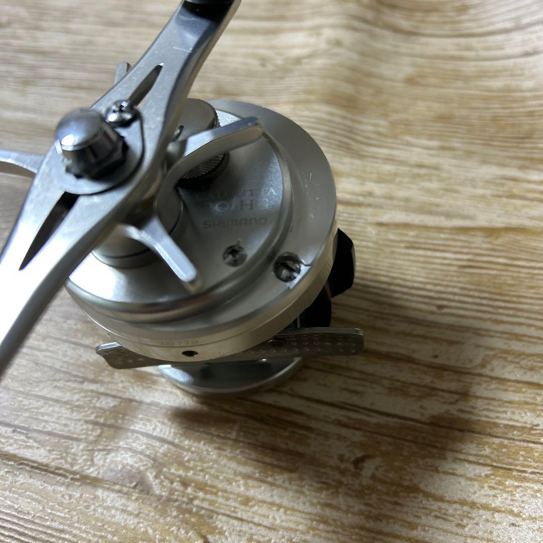 SHIMANO オシアカルカッタ201HG ベイトリール（は左ハンドル）
