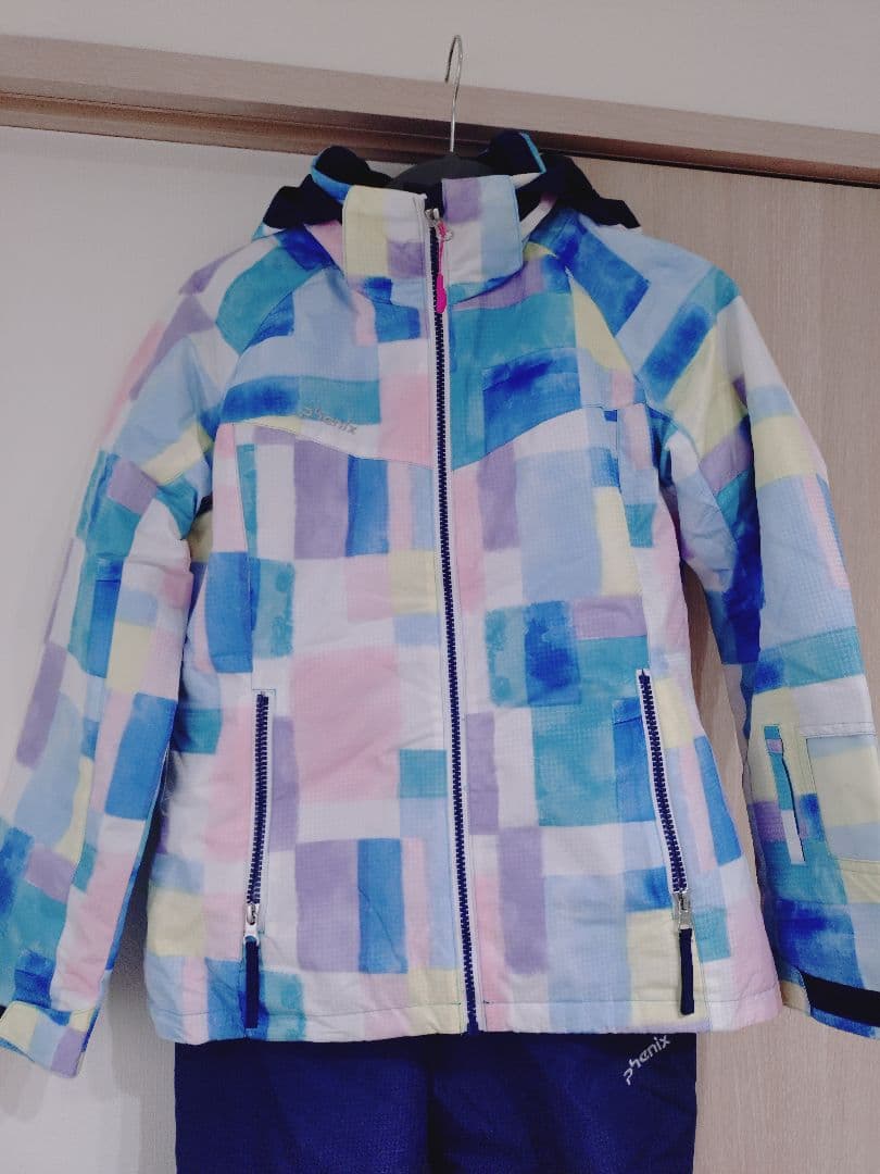 美品【phenix】150　上下セットスキーウエア　水色系（上）✕紺色系（下）