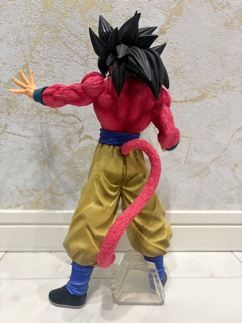 一番くじ ドラゴンボール B賞 超サイヤ人4 孫悟空 フィギュア
