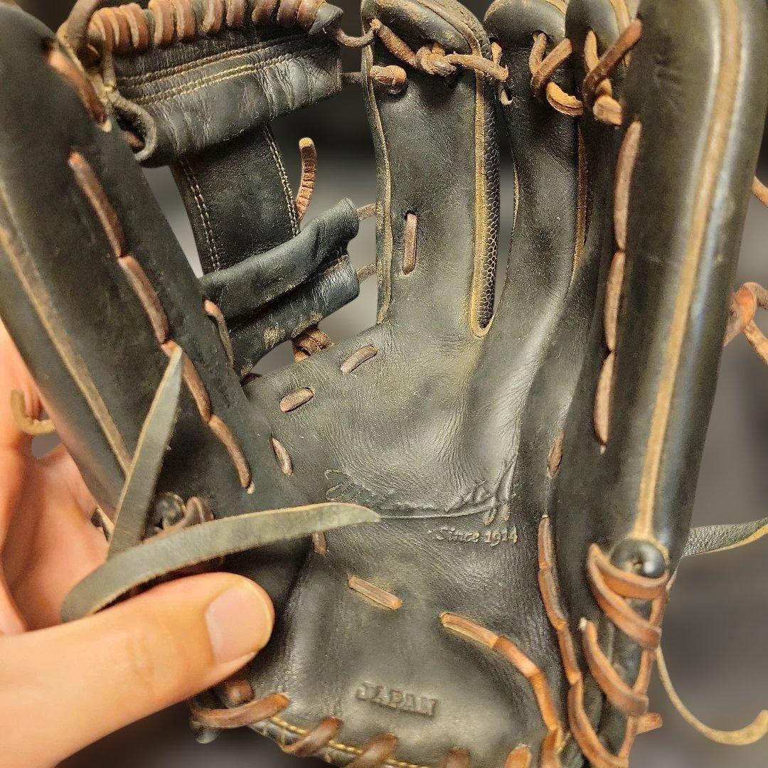 野球　グローブ　硬式用　ウィルソンスタッフ　内野手用　右利き　dual