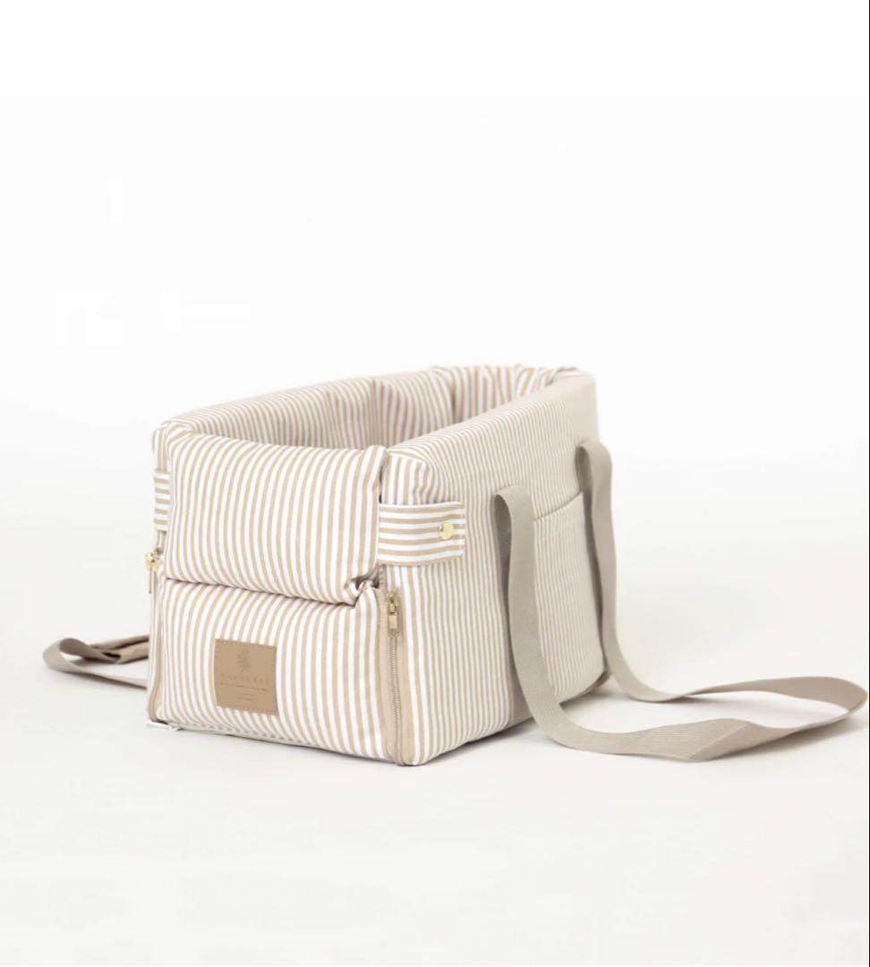 値下中　新品⭐︎モンシェリストライプドライブセンターペットベッド　ドライブベッド