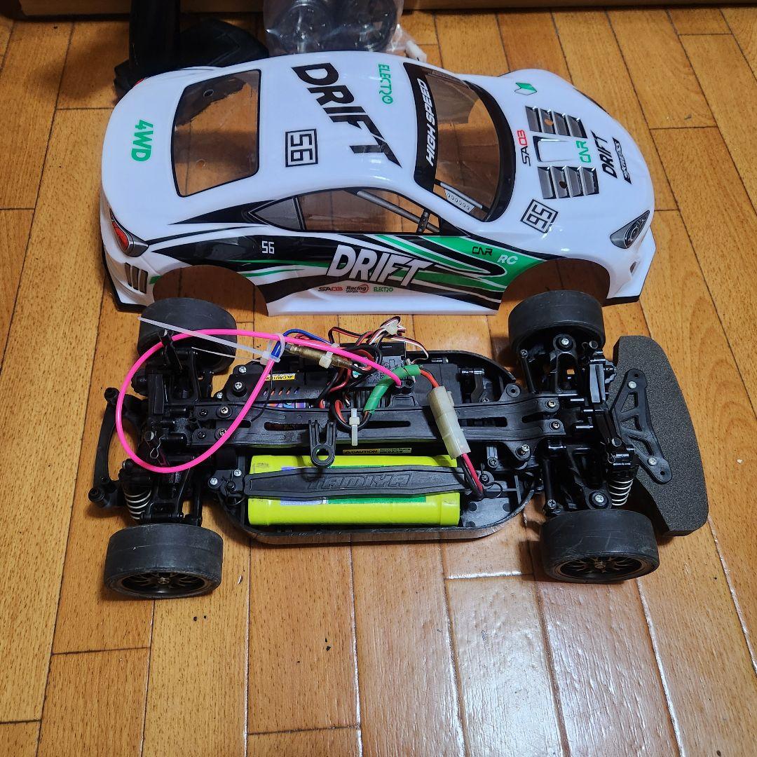 タミヤ ドリフト ラジコン フルセット　TT01　白　86　　　　　　tt02