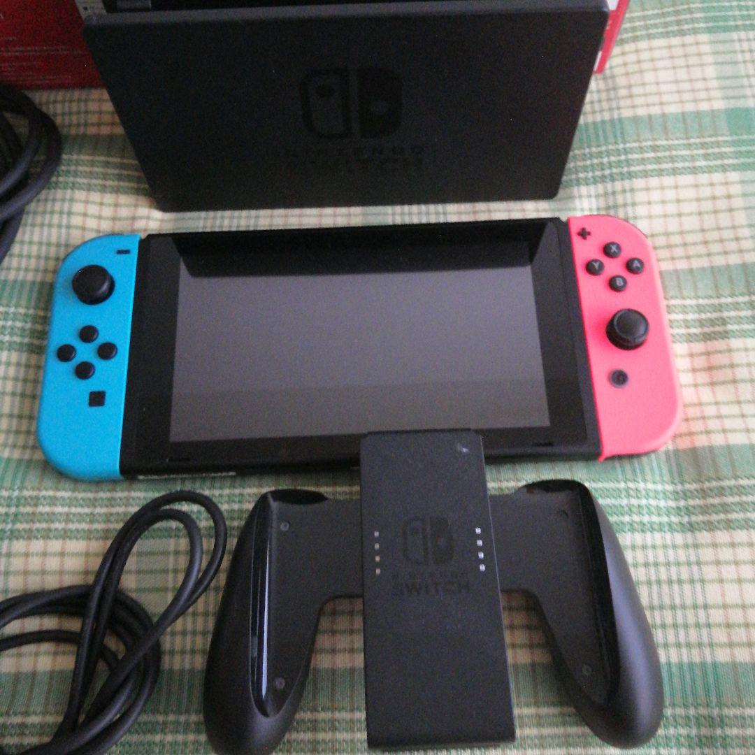 任天堂　Switch 本体一式　あまり使ってません 説明読んでくださいね。