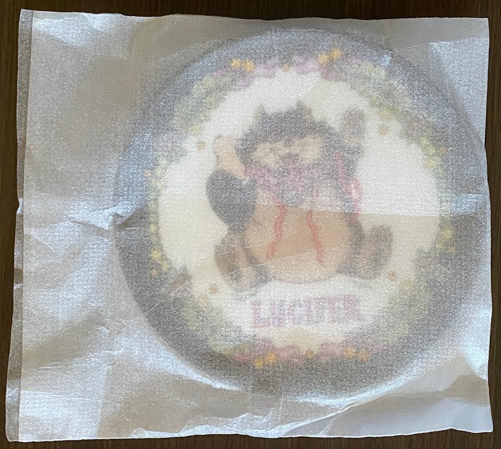 ディズニーストア　ヒグチユウコ　紅茶空き缶・プレート・ハンドクリームセット