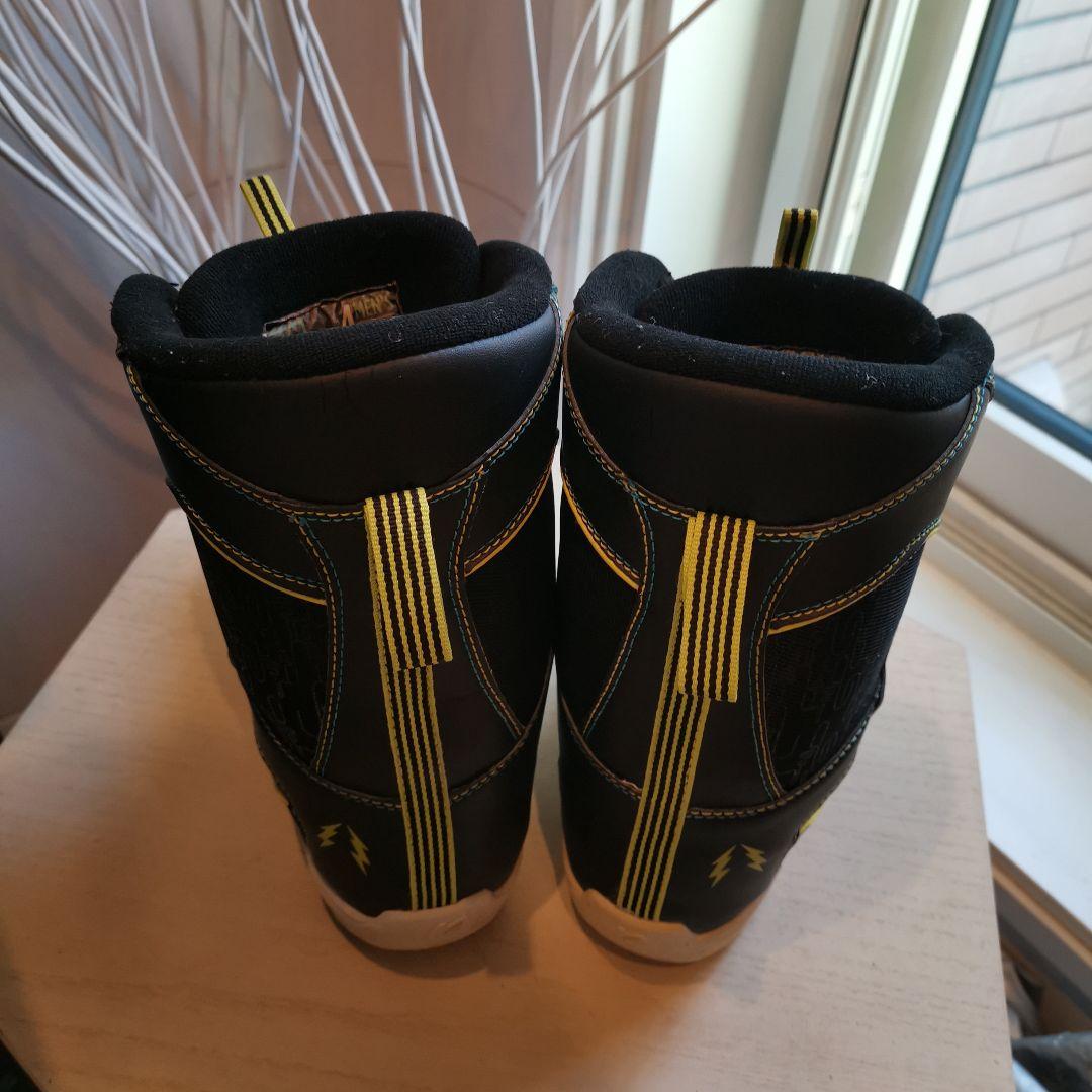 K2ケーツー　キッズスノーボードブーツBOA