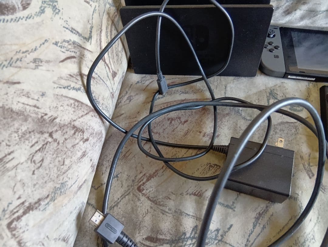 Nintendo Switch 本体 グレー　2024年製