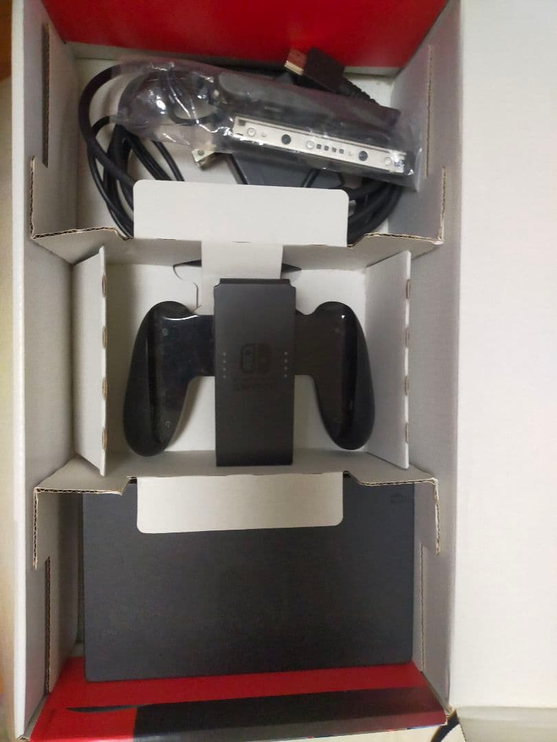 た*ん様 Nintendo Switch 本体 ネオンブルー/ネオンレッド