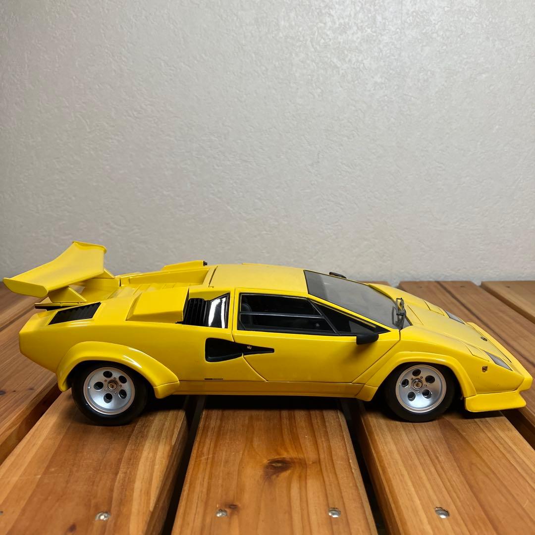 京商 1/18 ランボルギーニ カウンタック LP5000S Yellow