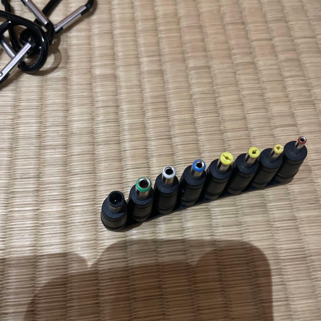 100W折りたたみ式ソーラーパネル