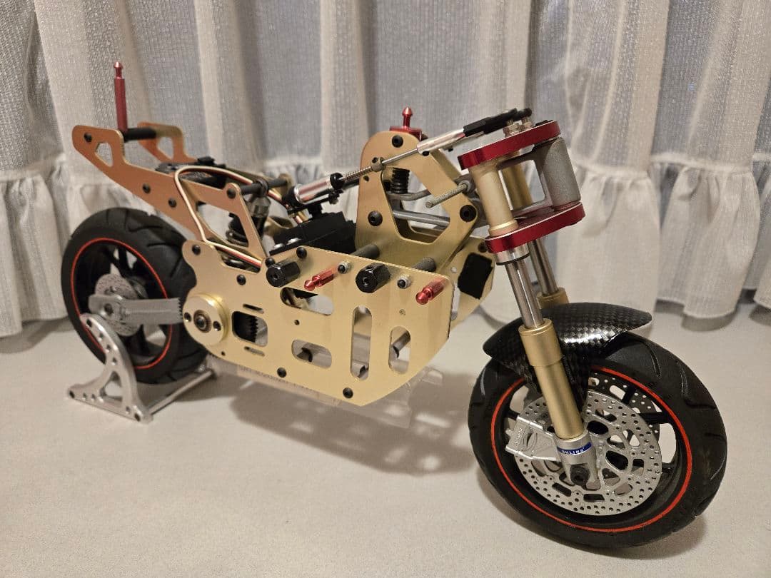 サンダータイガー Ducati 999R ラジコンバイク 1/5 電動オートバイ