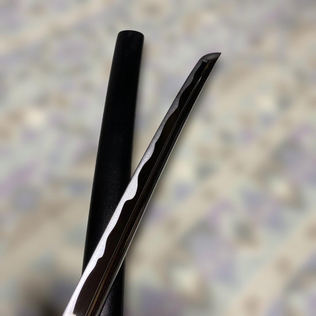 高級長刃居合刀 黒柄 八丸角透し鍔 黒梨地鞘