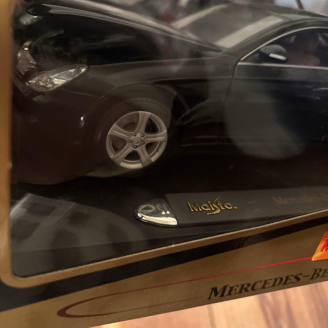 メルセデスベンツ 1/18 Maisto Premiere Edition 美品