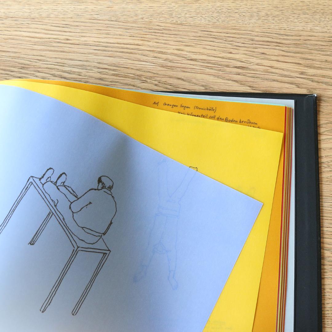 アート・デザイン・音楽 Erwin Wurm: One Minute Sculptures