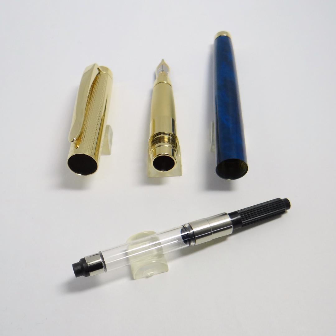 【かなり希少・本体約38g】ペリカン P590 セレブリ 万年筆 14Kペン先